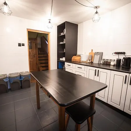 Chlabowkowe Izdebki Guest house