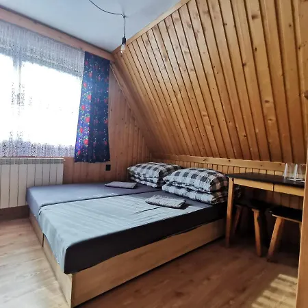 Chlabowkowe Izdebki Guest house